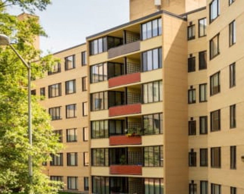 Crestwood Apartment