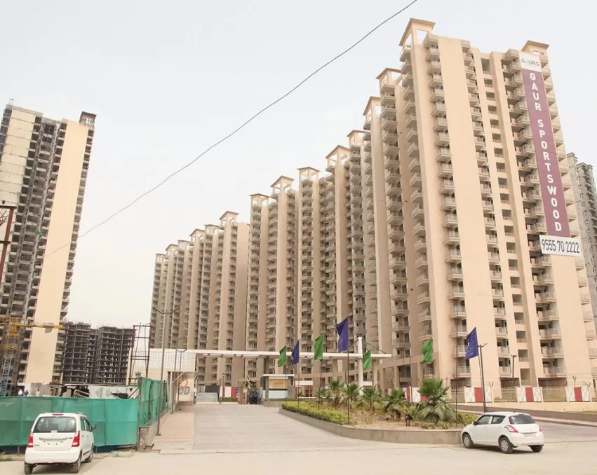 Gaurs Platinum Towers