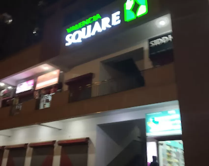 Hawelia Valencia Square