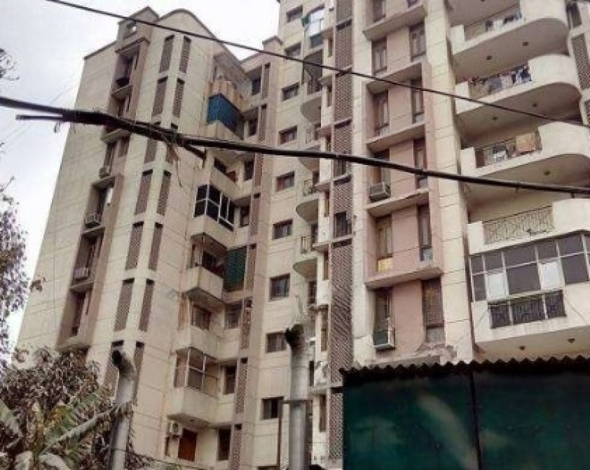 RWA Apartments Sector 30