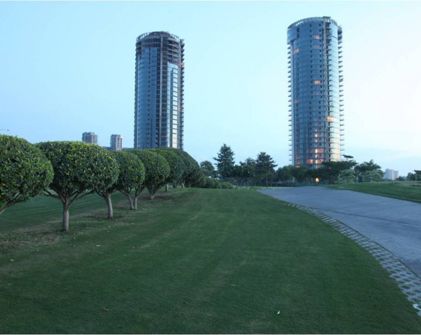 Jaypee Greens The Sun Court
